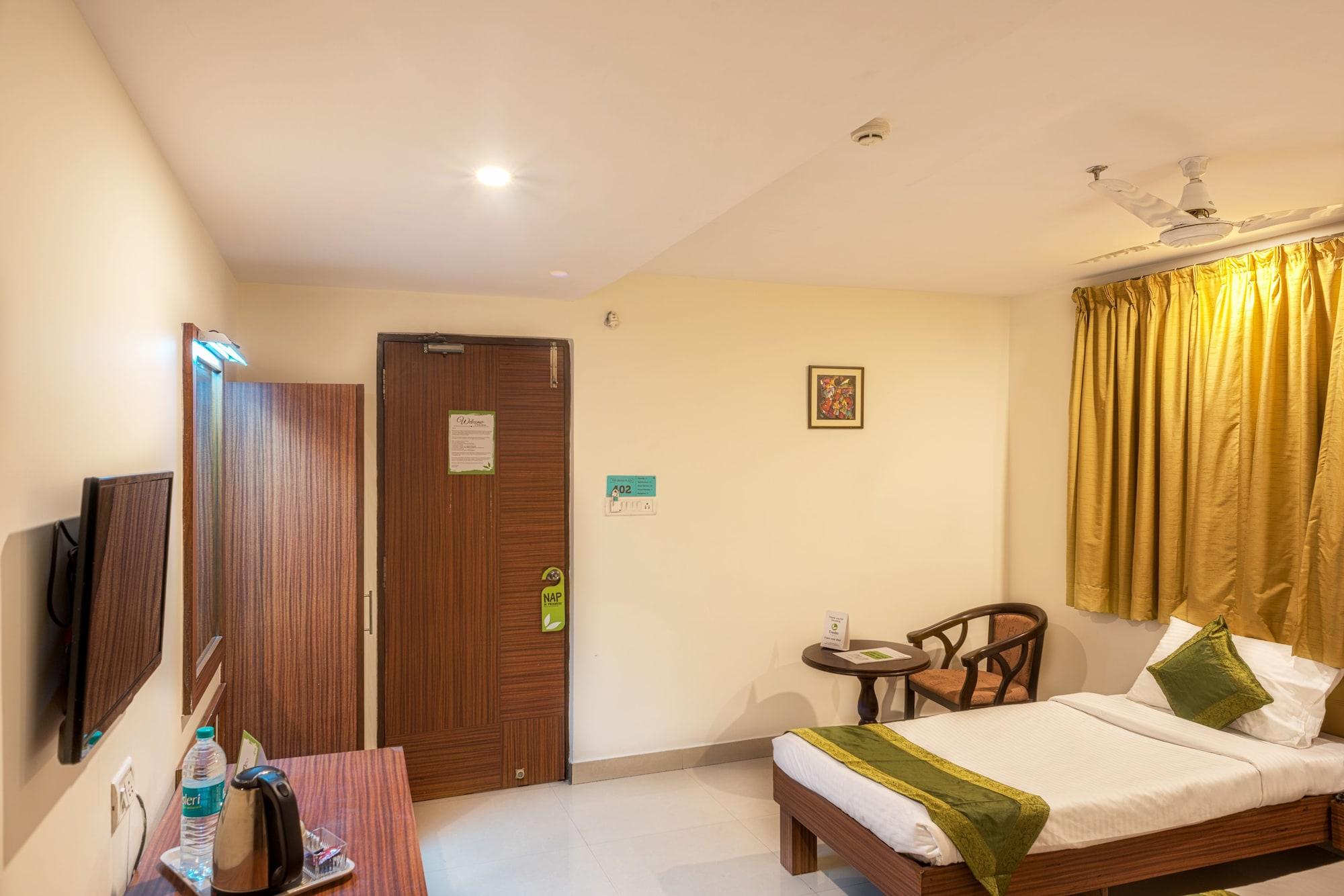 Treebo Trend Grand Plaza Nampally Haiderabad Buitenkant foto