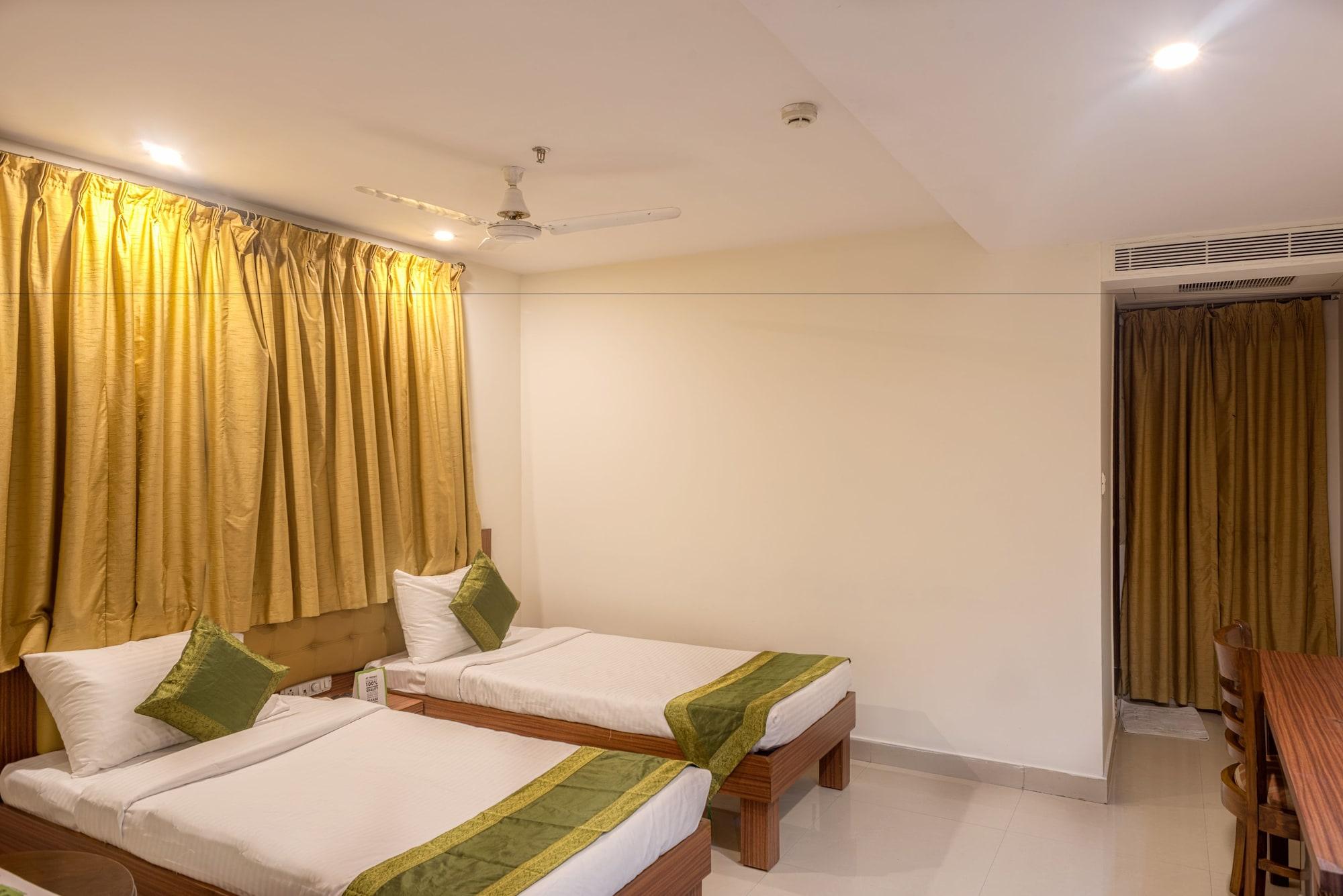 Treebo Trend Grand Plaza Nampally Haiderabad Buitenkant foto