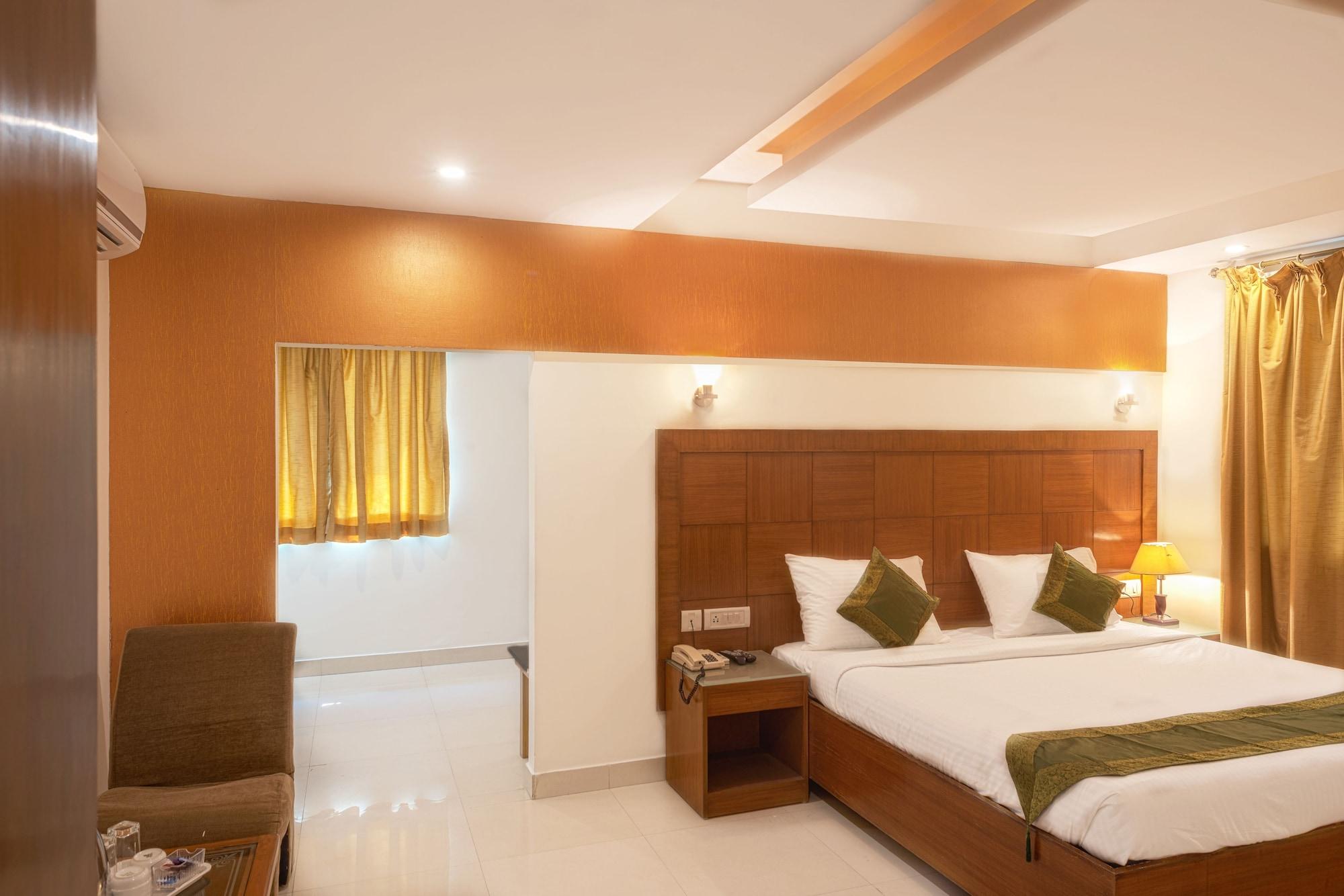 Treebo Trend Grand Plaza Nampally Haiderabad Buitenkant foto