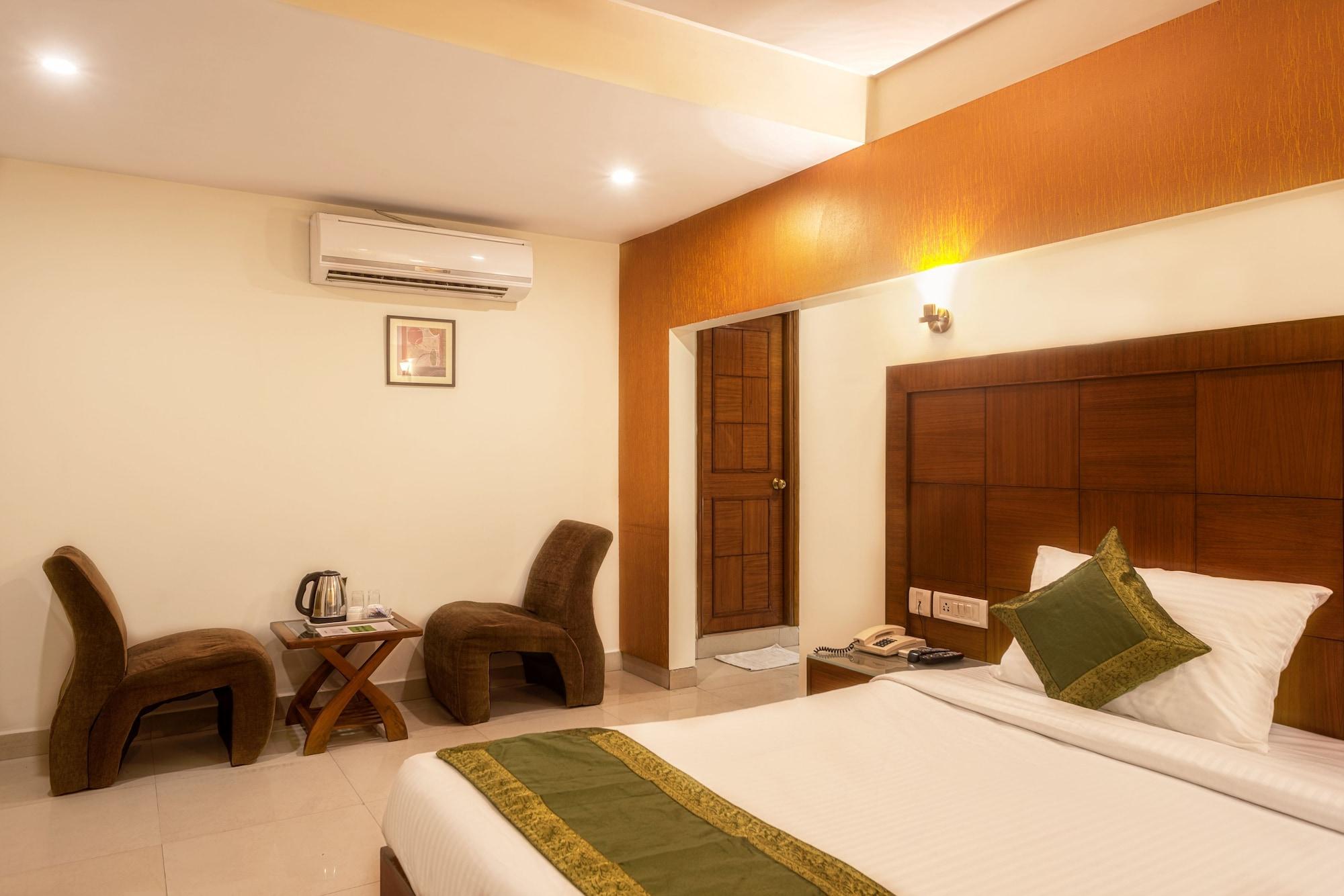 Treebo Trend Grand Plaza Nampally Haiderabad Buitenkant foto